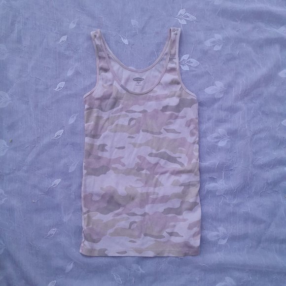 Tops - Old Navy tank